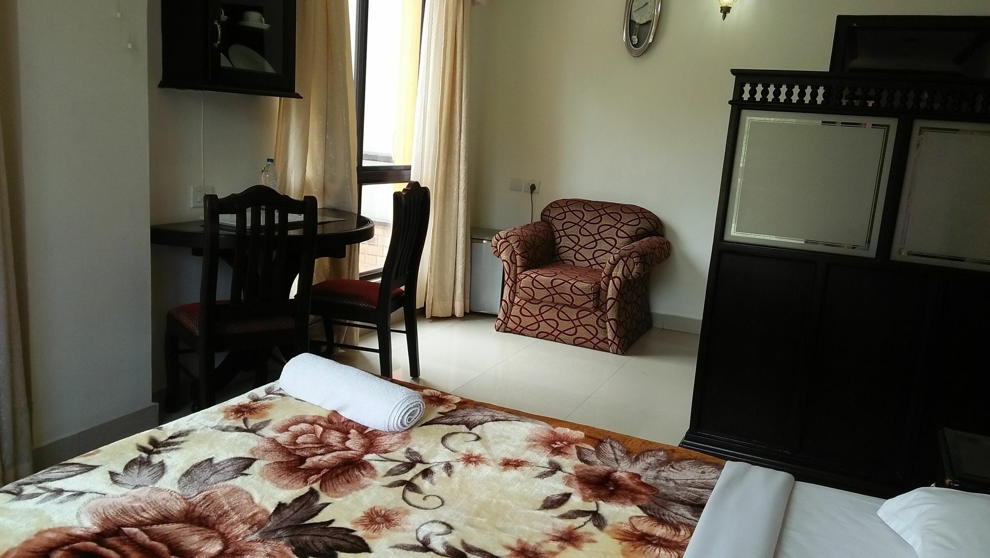 Archana Residency 蒙纳 外观 照片
